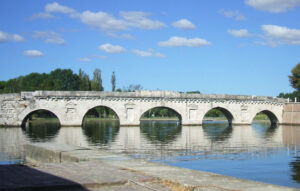 Ponte Di Tiberio